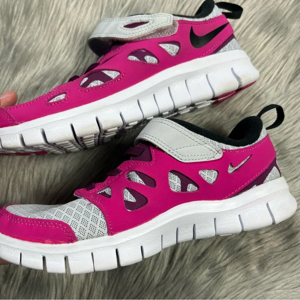 Nike free run 2 pure platinum black pink youth 2.5